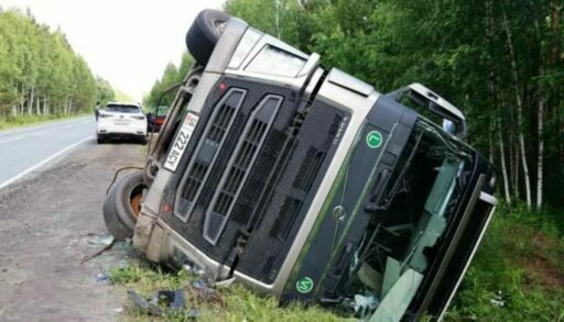 За тюменскими футболистами, попавшими в ДТП, выехал автобус