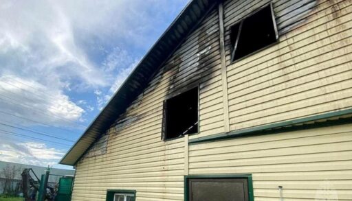 В тюменской деревне из-за короткого замыкания загорелся жилой дом