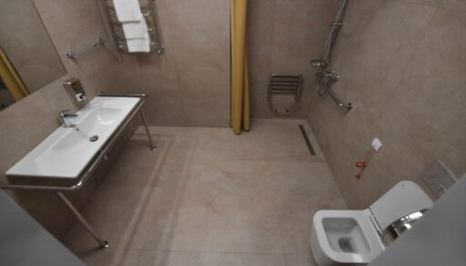 Водоканал ограничил доступ к канализации 200 тюменцам