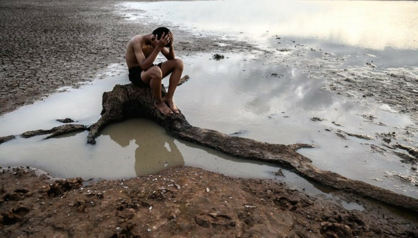 Оползень с вулкана накрыл всю деревню — и унес не менее 1 000 жизней. Спасатели надеются найти выживших
