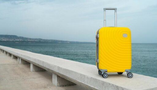 чемодан море пирс