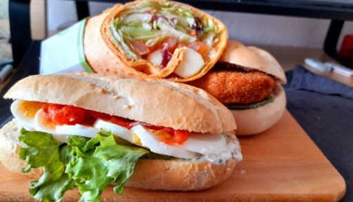 Бутерброды на столе