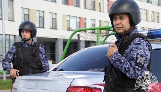 В Тюмени возле ТЦ двое мужчин открыли стрельбу