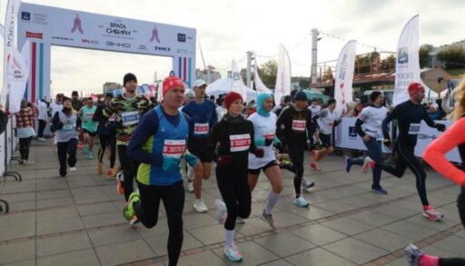 Тюменский марафон "Врата Сибири" собрал более 3,5 тысяч бегунов со всей России
