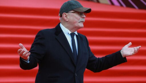 Никита Михалков покажет тюменцам свой знаменитый спектакль "12"