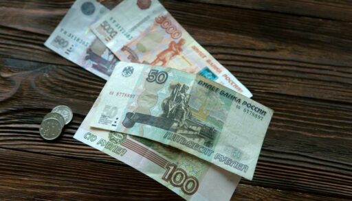 Тюменские студенты массово оформляют образовательные кредиты