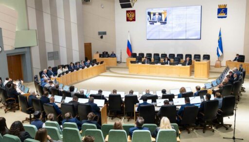 На заседании Тюменской гордумы вручили Почетные знаки «За волонтерство и милосердие»