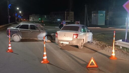 Под Тюменью пьяная автомобилистка устроила ДТП с пострадавшим