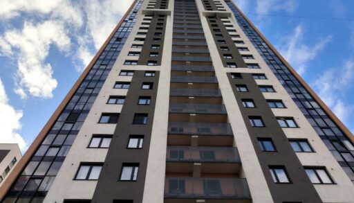 Тюменцы могут зарегистрировать права на жилье в течение 2-х недель