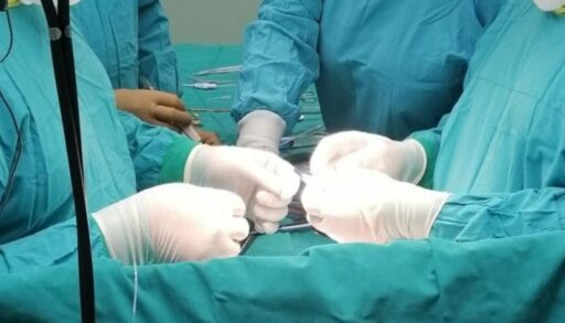 Хирурги ОКБ №1 помогли молодому пациенту со сложной грыжей