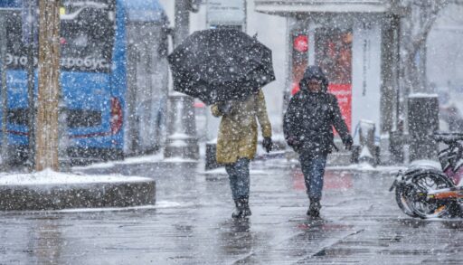Все "прелести" сибирской осени: в выходные в Тюмени снег с дождем, туман, ветер