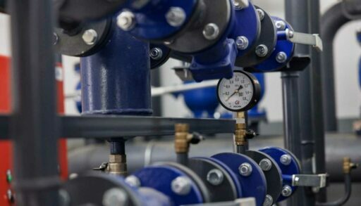 А. Моор: в Тюменской области отопительный сезон начался в срок