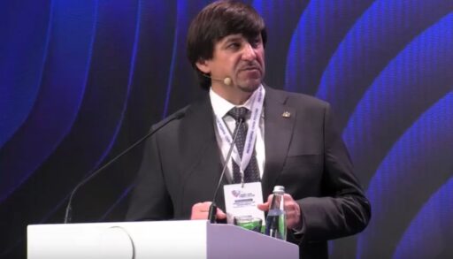 Максим Афанасьев представил макет первого Тюменского острога