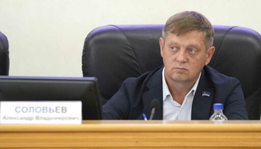 Городские депутаты Александр Соловьёв и Иван Худяков отчитались о работе за год