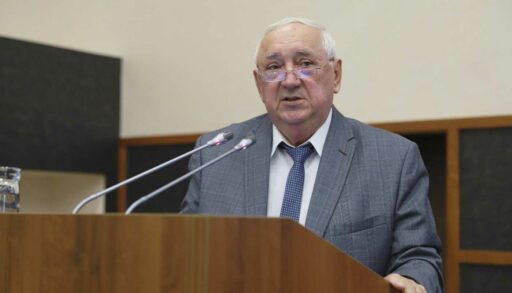 Депутаты Степан Киричук и Юрий Коновалов рассказали о своей работе за год в отчетах