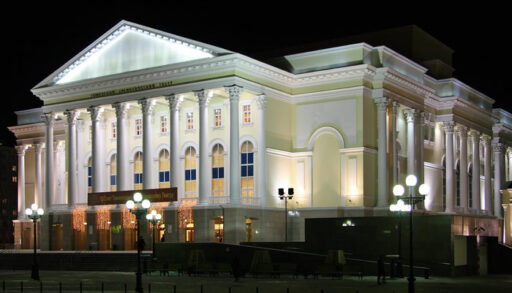 Экс-директор Тюменского драмтеатра не смог оспорить свое увольнение