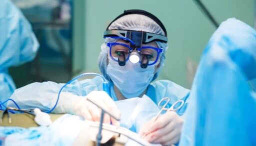 Тюменские кардиохирурги спасли пациента с редким расслоением аорты