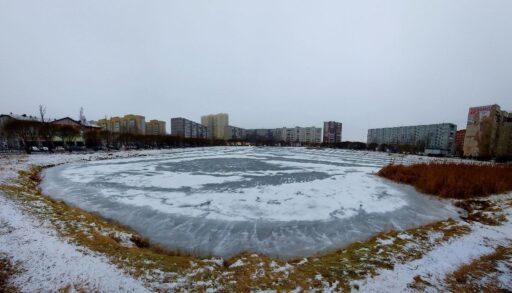 Тюменцев предупреждают об опасности на тонком льду